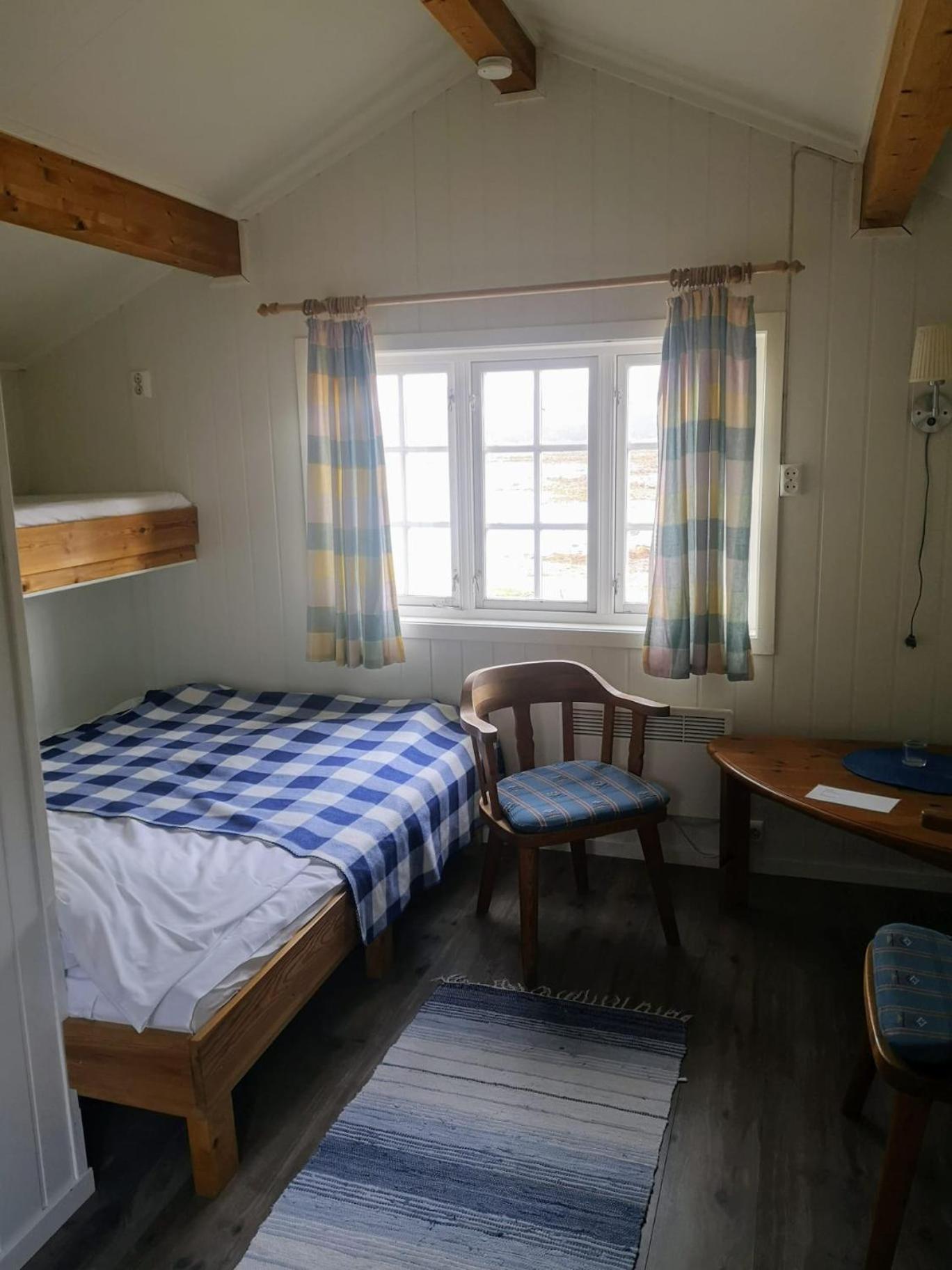 Ulvsvag Gjestgiveri Og Fjordcamping As Εξωτερικό φωτογραφία